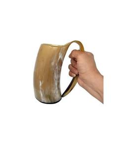 Elegantes tazas de cuerno pulido, perfectas para regalos de boda, que añaden un toque de herencia a las decoraciones de mesa de celebración. - Product Image 4