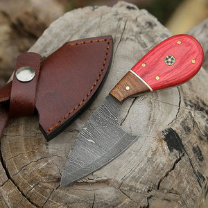 Cuchillo de Caza de Acero de Damasco con Patrón Único y Mango Resistente para Supervivencia, Camping y Uso en el Campo - Product Image 3