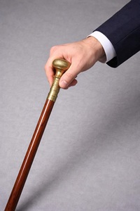 Bâtons de marche rustiques modernes en bois naturel écologique avec poignée en laiton poli, idéaux pour les cadeaux - Product Image 5