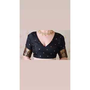 Sari en soie Banarasi noir et multicolore Elite Weaves avec pallu tissé Zari, vêtements indiens et pakistanais doux - Product Image 1