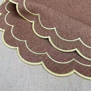 Juego de 4 Manteles Individuales de Lino y Algodón con Bordado de Flores Festoneadas, 15 Pulgadas, Textura de Lino Natural, Lavables a Máquina - Product Image 5