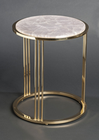 Table d'appoint de luxe moderne en marbre avec plateau en métal plaqué or, mobilier écologique pour salon, salle de séjour et bureau