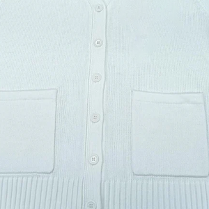 Cardigan en tricot uni à col en V et manches longues pour homme, style universitaire, coupe oversize, boutonné, pour tenue décontractée - Product Image 6