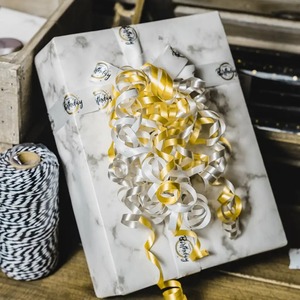 Cinta de regalo al por mayor de doble cara con lazo rizado, satinada, tejida, estilo sólido, amarilla y blanca, para decoración de cumpleaños, de poliéster con impresión digital - Product Image 2