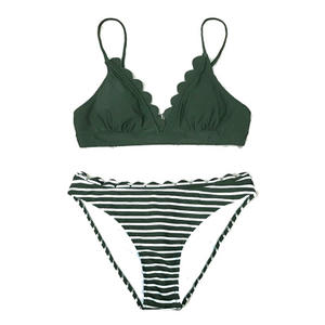 Traje de Baño Sexy con Espalda Descubierta y Paneles de Malla, Cuello Halter y Diseño de Corte Alto en el Muslo, para Amantes de la Moda Playera - Product Image 4