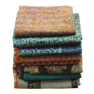 Elegante bufanda de seda Kantha, chal de seda bordado a mano, accesorio de moda tradicional para bodas, fiestas y uso festivo. - Product Image 3
