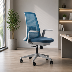 Chaise de bureau moderne KINSHA ALT-03 à dossier haut en maille, appui-tête et accoudoirs réglables, design ergonomique pivotant, réglage électrique, base en métal - Product Image 1