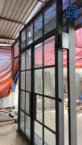 Puerta de Entrada Doble de Hierro Negro de Lujo con Vidrio y Travesaño, Puerta Exterior Moderna de Estilo Industrial para Villa, Uso en Hoteles, Hecha en Vietnam - Product Image 5