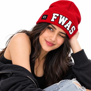 Gorros de punto acanalado rojos al por mayor, unisex, con parche de letras de chenilla personalizado, gorro de invierno con puño plegable, gorra estilo streetwear, proveedor de EE. UU. - Product Image 4