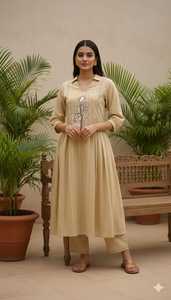 Conjunto de Pantalón y Kurta Larga de Manga Tres Cuartos con Cuello en V para Mujer, Ajuste Regular, 100% Poliéster, Elegante, Festivo, Estilo Étnico - Product Image 2