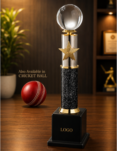 Trofeo moderno de metal fundido a presión con forma de pelota de cricket, acabado en oro cromado, grabado con láser, diseño corporativo/geométrico para eventos - Product Image 1