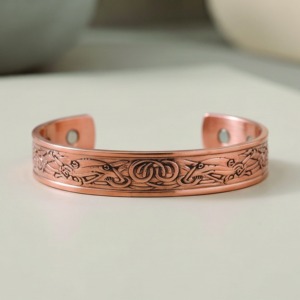 Pulsera Magnética de Cobre Puro de Moda, Brazalete Abierto Ajustable con Imanes de Neodimio de Alta Resistencia para el Dolor Articular - Product Image 6