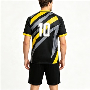 Ensemble de maillot de handball pour hommes personnalisé par sublimation, respirant, avec short et t-shirt à manches courtes, vêtements d'équipe 100% polyester - Product Image 6