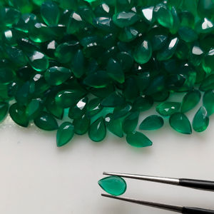 Onyx Vert Naturel 6x4MM Coupe Poire Qualité Supérieure Pierre Précieuse Libre pour la Fabrication de Bijoux Red Mountain Gems d'Origine - Product Image 4