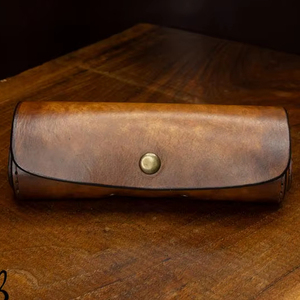 Funda Protectora Delgada para Gafas de Cuero Hecha a Mano de Primera Calidad, Estuche para Lentes de Piel de Vaca Genuina, Proveedor Mayorista LGC-0002 - Product Image 1