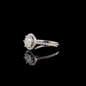 แหวนหมั้นเพชรเพาะเลี้ยง IGI Certified 2.00 กะรัต ทองคำแท้ 14K ทรงกลม ประดับแบบ Halo Setting สำหรับผู้หญิง - Product Image 2