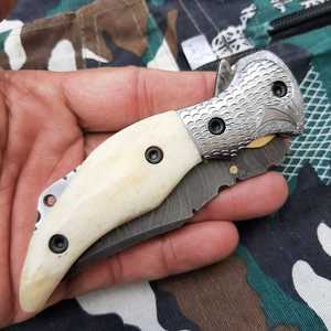 Couteaux de chasse conçus avec une lame pointue et une poignée solide, adaptés aux tâches de précision et à l'utilisation en extérieur. - Product Image 2