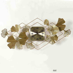 Elegant Modern Decorative Metal <b>Wall</b> <b>Clocks</b> with Black and Gold Designs Suitable for Premium Home Office Spaces - Product Image 4