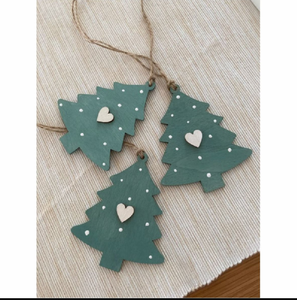 Ornement de Noël en bois écologique pour oiseaux, décoration rustique découpée au laser à suspendre à l'arbre, en forme de cœur, en bois naturel, pour les fêtes - Product Image 6