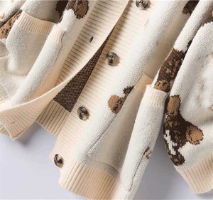 Cárdigan Premium de Algodón Transpirable con Cuello en V para Hombre, Chaqueta de Punto con Botones y Rayas Estilo Universitario, Lujo Discreto 2026 - Product Image 4