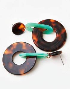 New Fashionable Resin <b>Earring</b> Handicraft <b>Top</b> Selling Jewelry <b>Top</b> Quality Resin <b>Earring</b> Customized Size and Sale - Product Image 5