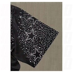 Camiseta con estampado de diamantes de imitación y estrellas brillantes para hombre, camiseta informal de manga corta con cuello redondo, camiseta gráfica brillante, ropa de calle ligera para fiesta y club - Product Image 3