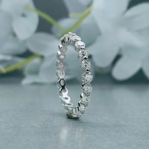 Anillo de Eternidad de Plata 925 con Moissanita de Corte Redondo, Banda Brillante Redonda, Joyería de Boda para Mujer - Product Image 5