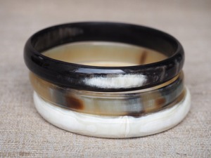 Handcrafted Eco-friendly Buffalo Horn <b>Set</b> High-Polish Horn Cuff <b>Bangle</b> Customized Size Agate <b>Bangles</b> Natural Color - Product Image 2