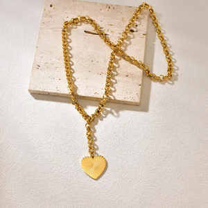 สร้อยคอจี้รูปหัวใจสำหรับผู้หญิง สแตนเลส 304 เคลือบทอง 18K พร้อมโซ่ลูกบอล - Product Image 5
