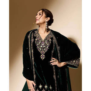 Ensemble Dupatta haut-bas et magnifique pour femmes - Product Image 1