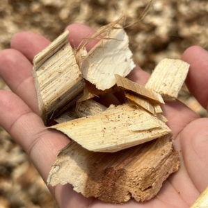 Copeaux de bois d'eucalyptus et d'acacia vietnamiens en gros pour la fabrication du papier – Meilleur prix, grande quantité, produit énergétique - Product Image 2