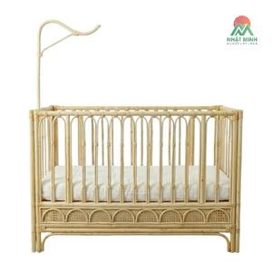 Cuna de Ratán Nhat Minh con Acabado Natural, Diseño Escandinavo, Cama para Bebé de 0 a 3 Años, Muebles Infantiles - Product Image 1