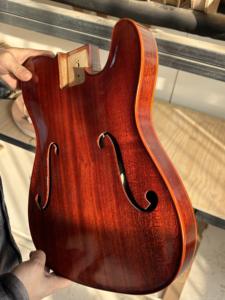 Kit <span class=keywords><strong>de</strong></span> <span class=keywords><strong>guitare</strong></span> jazz archtop artisanal avec table en épicéa, <span class=keywords><strong>corps</strong></span> creux en érable sculpté, manche en acajou et touche en ébène, <span class=keywords><strong>guitare</strong></span> électrique pour professionnels - Product Image 5