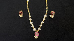 Juego de Collar y Aretes de Novia en Forma de Flor, Chapado en Oro, con Circonita e Imitación de Perla, para Mujer, Joyería Étnica para Bodas - Product Image 3