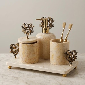Ensemble de salle de bain en marbre fiable avec accents en laiton corail, plateau d'accessoires rectangulaire de luxe en trois pièces pour la décoration de la salle de bain - Product Image 2