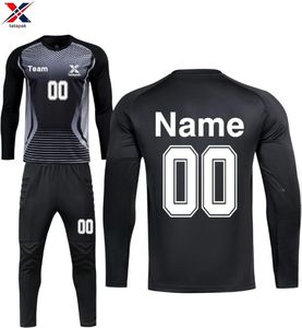 Uniforme de Fútbol de Manga Corta con Cuello en V, Ropa Deportiva de Calidad de Exportación, Transpirable, 100% Poliéster, Colores y Logotipo Personalizables - Product Image 4