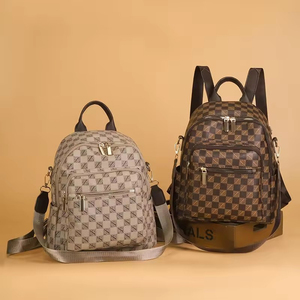 Fashionable Women's Mini <b>Backpack</b> Light Gray Square Shape Letter Pattern Zipper Closure Shoulder Strap Daily Use Softback - Product Image 2
