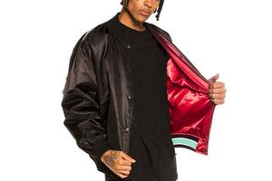 Chaqueta Varsity Roja de Satén para Hombre, Corte Regular, Cuello Alto, Cierre de Botones Cubiertos, Color Sólido, Estilo Casual, Bordado Invernal, Envío Rápido - Product Image 6