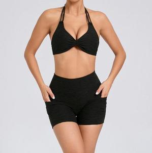 Conjunto de shorts de yoga sólidos de gran venta: top halter con espalda en V y shorts con cintura elástica para mujer, ropa deportiva de fitness, elástica y de soporte para gimnasio. - Product Image 5