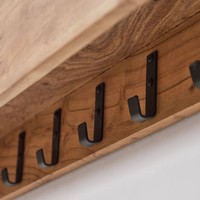 Porte-manteau mural moderne Vandana Flux Maxima en bois d'acacia Phrygian pour salon et chambre à coucher