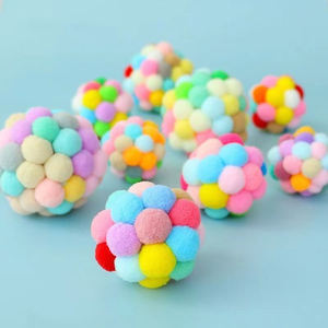 Kinghon Juguetes de Alta Calidad para Gatos, Varitas de Juguete, Bolas Elásticas con Campana, Bolas de Lana Coloridas Arcoíris para Gatos - Product Image 6