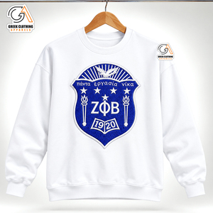 Sudadera Blanca de Invierno para Mujer Zeta Phi Beta con Cuello Redondo y Diseño de Escudo Bordado en Azul Rey en la Parte Delantera, Letras Griegas 1920 - Product Image 4