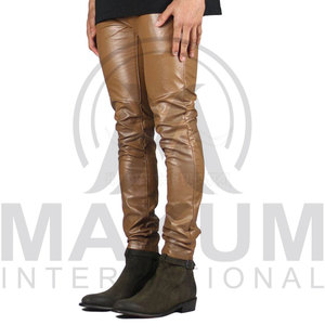 กางเกงหนังสีน้ำตาลทรงสกินนี่เอวยางยืดสไตล์โมโตสำหรับผู้ชาย - Product Image 2