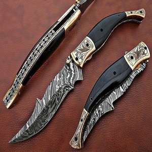 Couteau pliant en acier Damas sur mesure, couteaux de poche pour le camping, couteaux utilitaires faits à la main pour l'extérieur, couteau EDC, fournisseur en gros USA EU, cadeau pour lui - Product Image 1