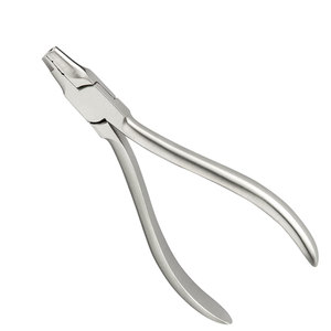 Alicates en Forma de Flecha Según Schwarz de 125 mm, Instrumento Dental para Alambres de Acero Inoxidable de hasta 0.7 mm, Ortodoncia de Precisión - Product Image 1