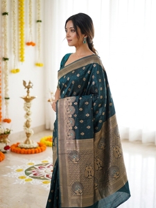 AARA Fashion <b>Green</b> <b>Silk</b> Saree Gold Border Traditional Wedding Wear for Women India Pakistan Style Floor Length Regular Fit Sun - Product Image 4
