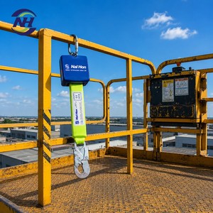 Lanière de sécurité auto-rétractable de 2 m pour harnais antichute, système de sécurité pour plateforme de travail en hauteur. - Product Image 1
