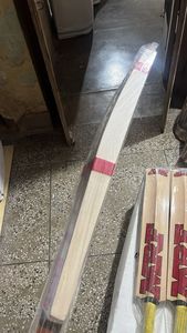 Bate de madera de sauce natural de la mejor calidad para tenis y cricket disponible para la venta - Product Image 5