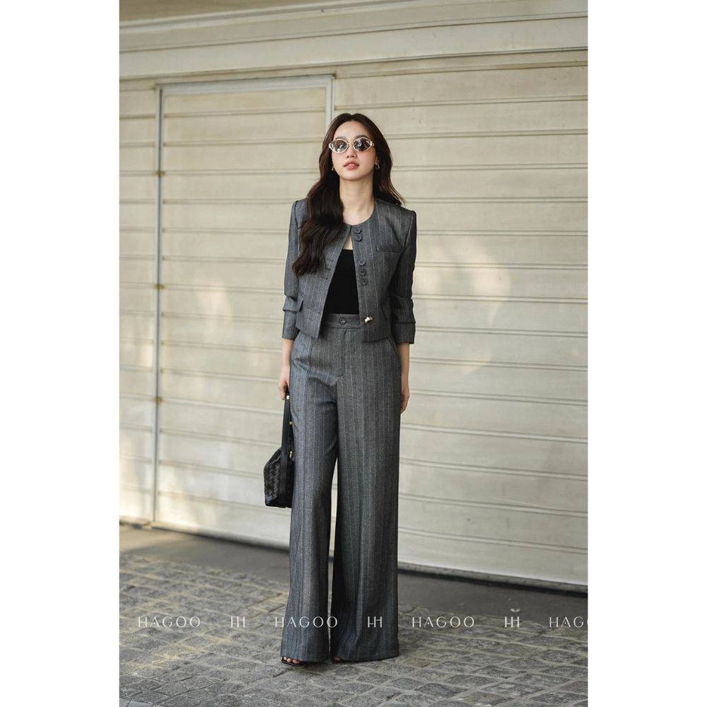 B9054 Women's Single Breasted Short Cropped Tailored Wool Silk Breathable Gray Pinstripe Elegant Blazer Office Wear Business · image 4