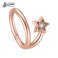 SUPERSTAR Piercing en Acier Inoxydable 316L, Design Plat, Segment Articulé à Clipser, avec Breloque Étoile en Zircon Cubique Sertie à Griffes, pour Septum, Nez, Daith, Hélix